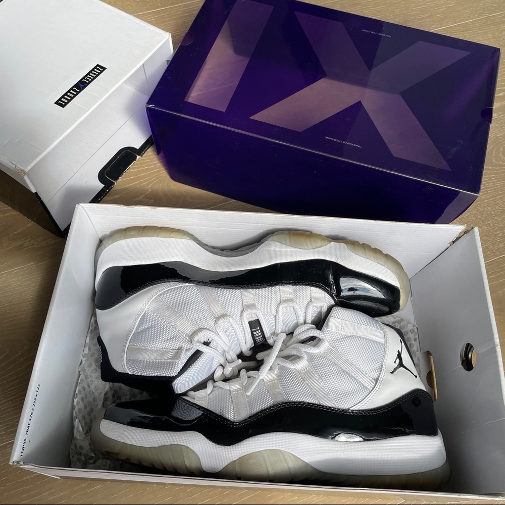 [SOLD] Jordan Concord 11s (cir. 2011 release)